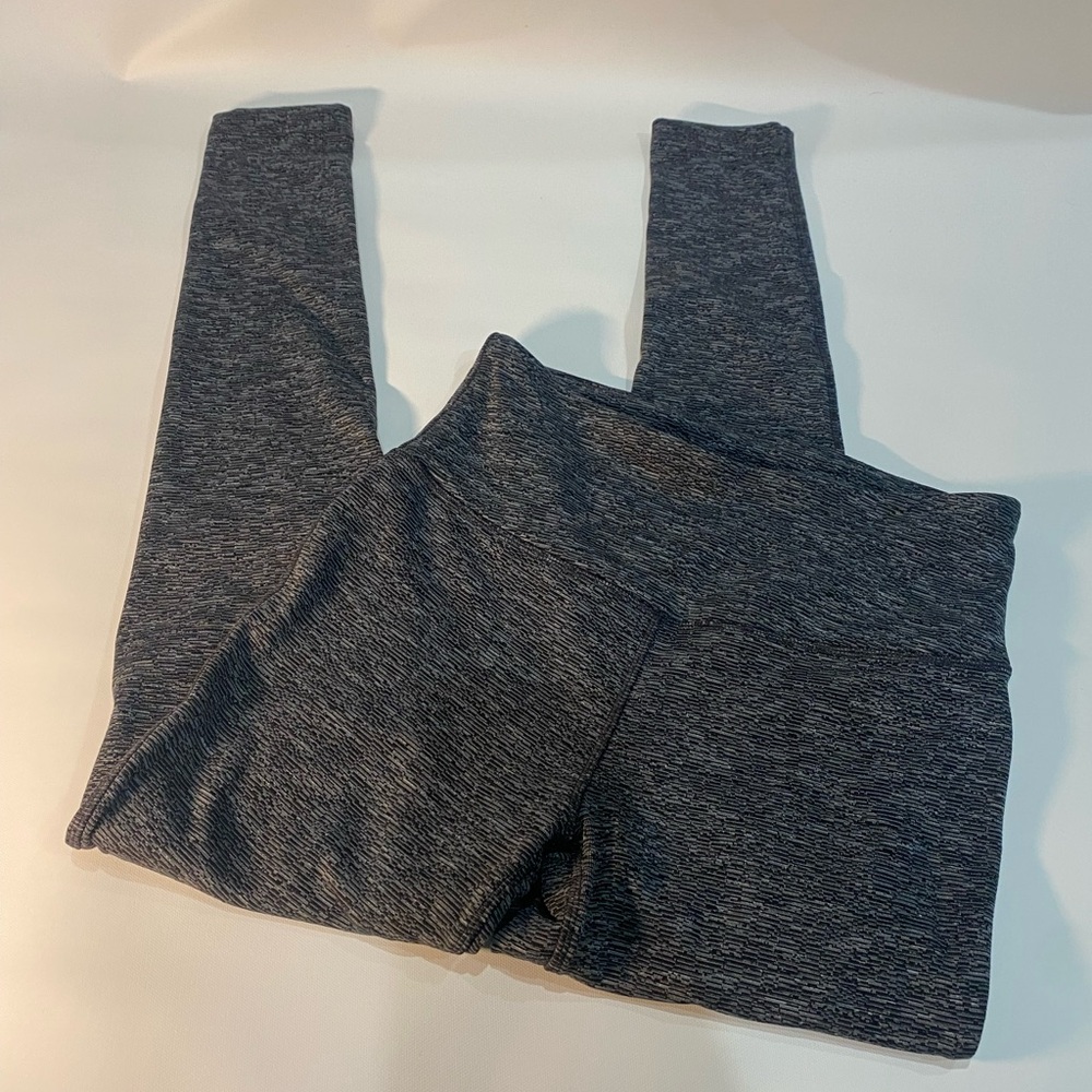 Mondetta Charcoal Heather Leggings- womens size small - Picture 2 of 6